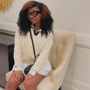 Meet your Posher, Taylar